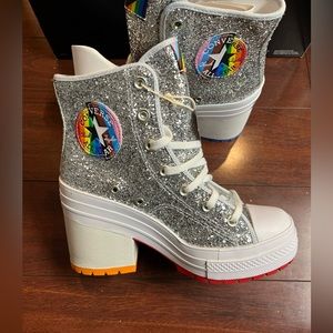 Womens 8 Converse Chuck 70 De Luxe Heel Hi Top Glitter Pride Rainbow Boot NO BOX